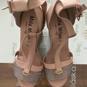 Mila Milani Italian wedge  shoes